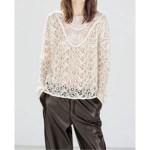Zara Trafaluc white floral crochet and lace long sleeved top size small
